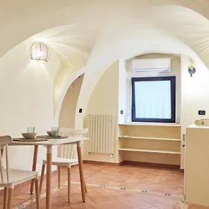 Apartament Blu, Bari