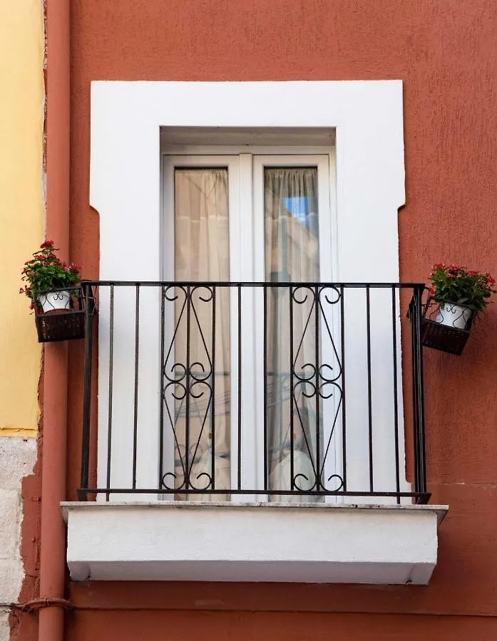 Porto Antico Villa Bari